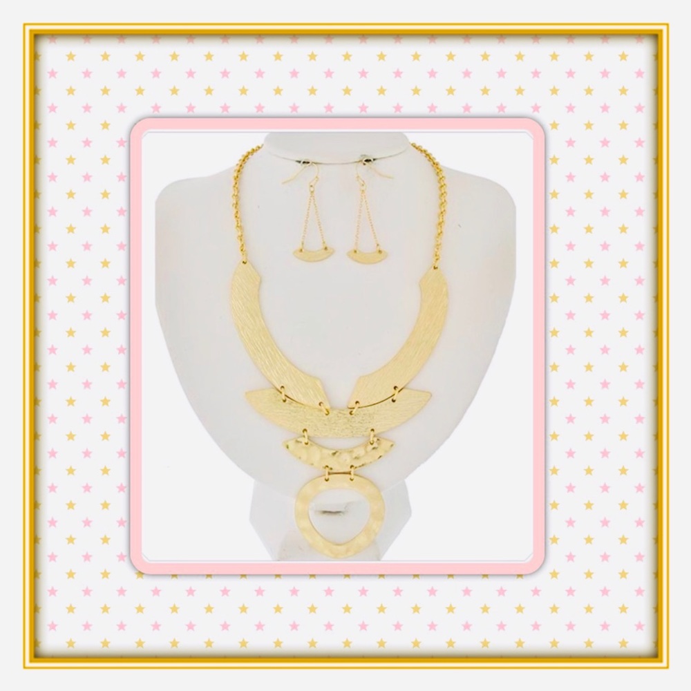 🛍Necklace Earrings Set🛍